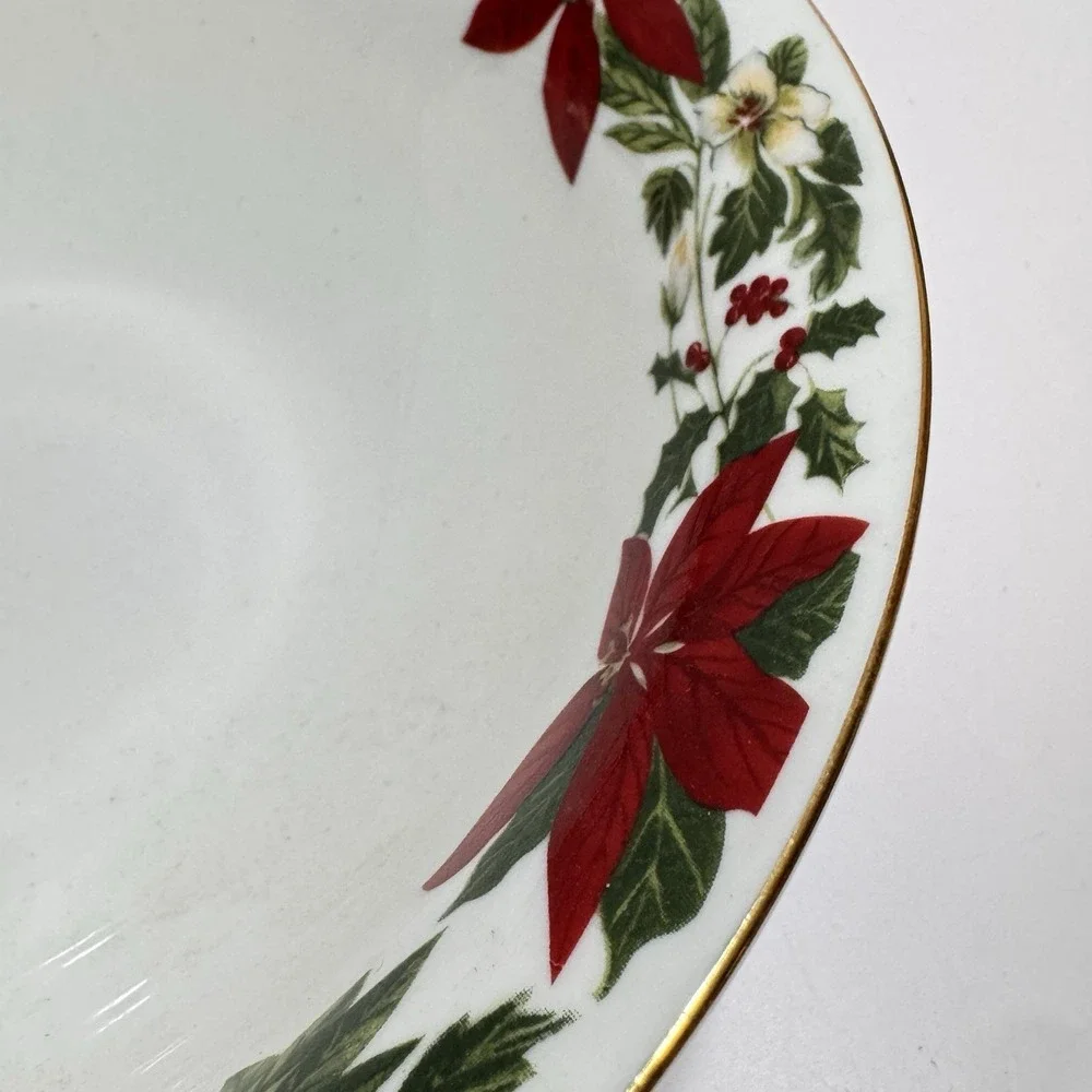 Gibson Poinsettia Christmas Holiday Vegetable Servicing Bowl Large Vtg 9.5